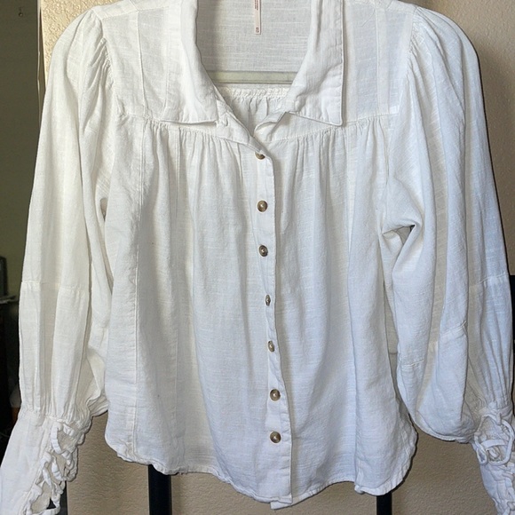 Free People Kiss Kiss Blouse size XS Button Down Balloon Sleeve - Picture 4 of 12